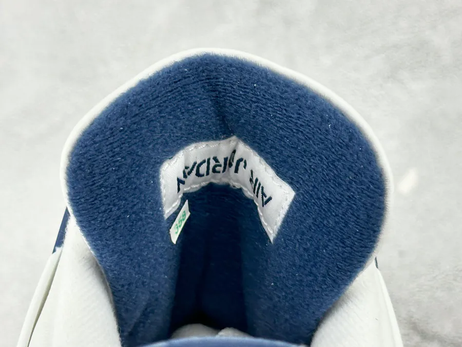 Nike SB x Jordan Air Jordan 4 'Navy' White Blue