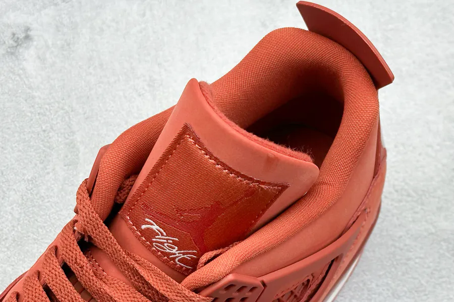 Air Jordan AJ4 Retro in Brick Red