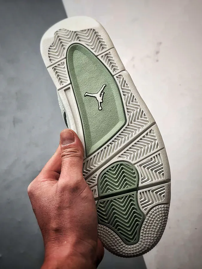 Air Jordan 4 'Ssafoam' Premium Original Version