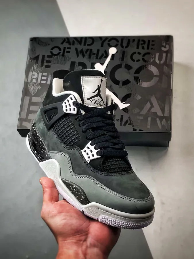Air Jordan 4 Retro Fear Original Box & Authentic Craft