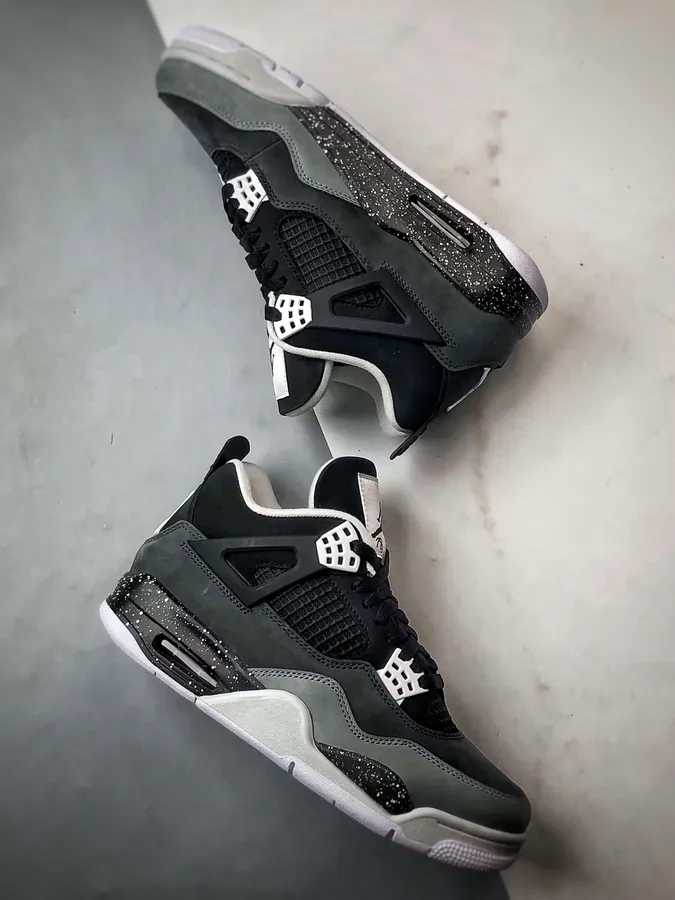 Air Jordan 4 Retro Fear Original Box & Authentic Craft