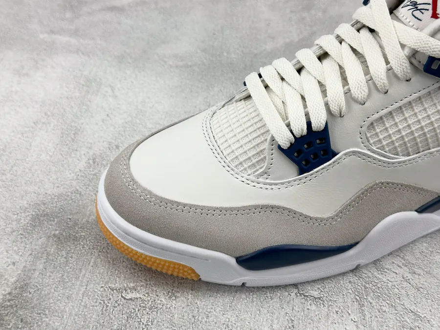 Nike SB x Jordan Air Jordan 4 Navy White Blue