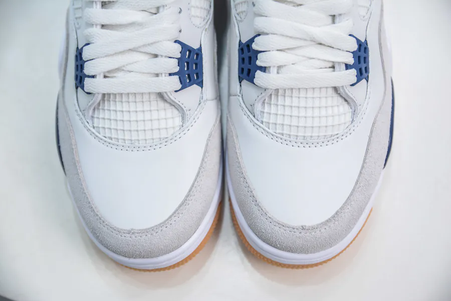 NK SB x Air Jordan 4 Navy Original Craftsmanship