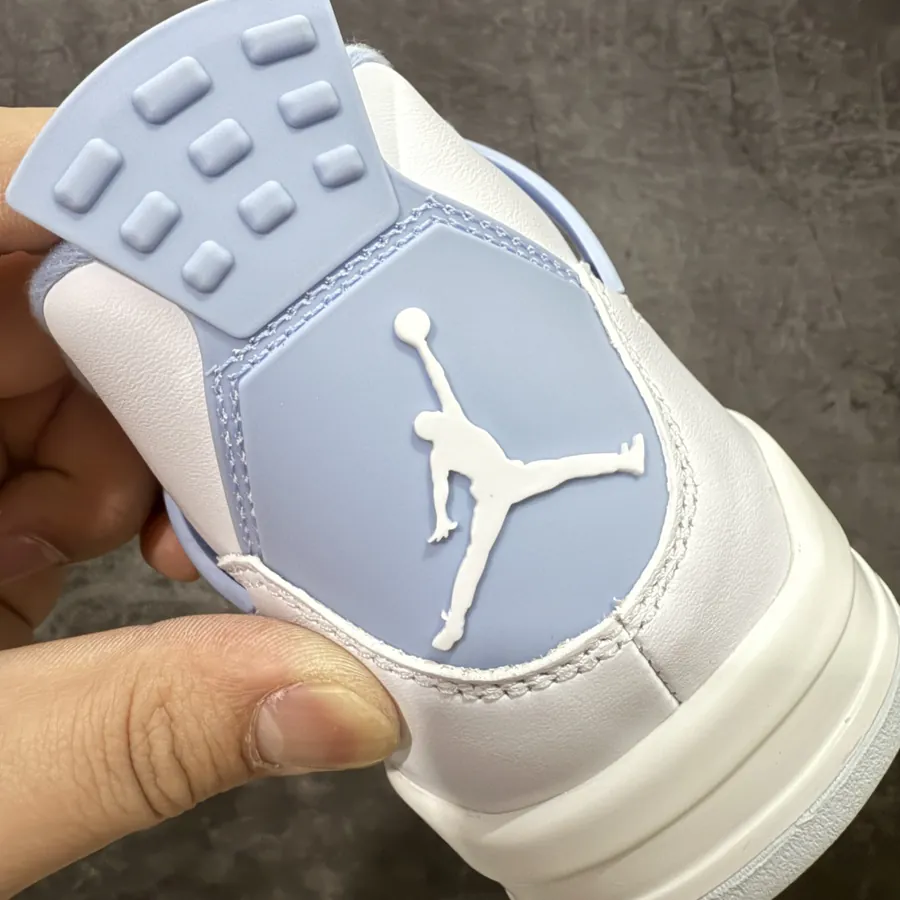 Air Jordan AJ4 Mother's Day Edition, White Ice Blue