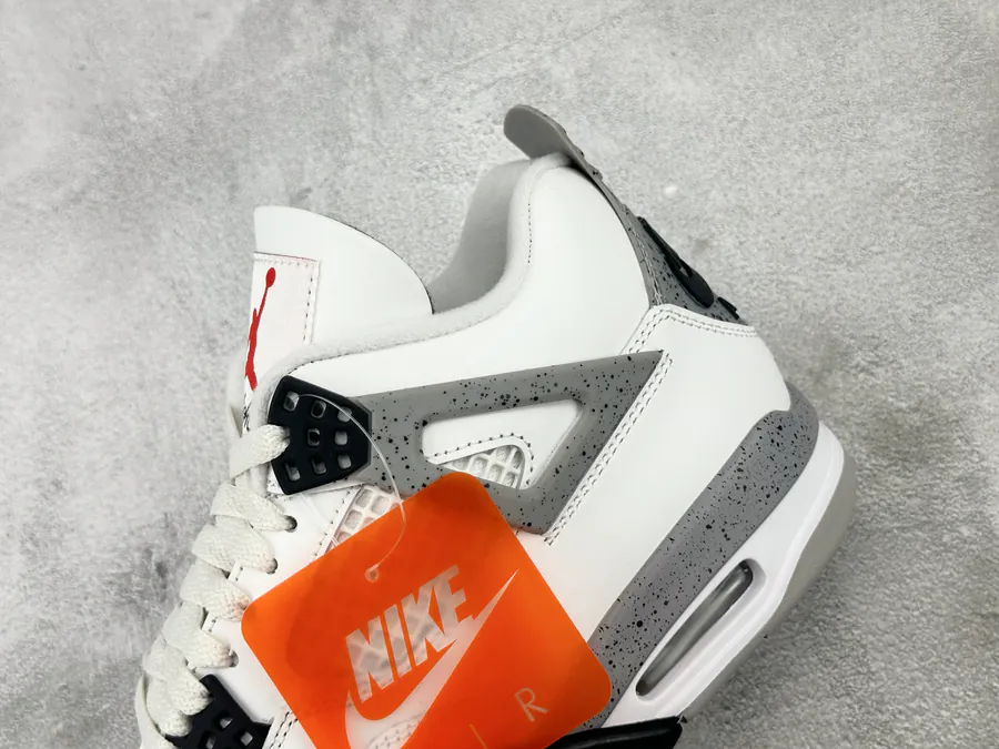 Jordan Air Jordan 4 OG White Cement