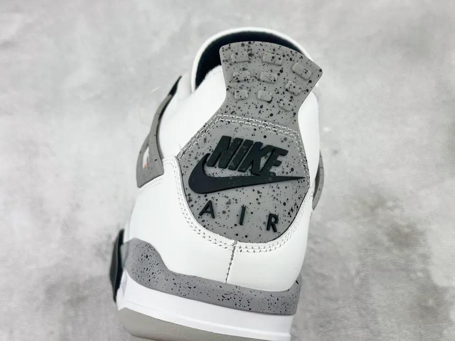 Jordan Air Jordan 4 OG White Cement