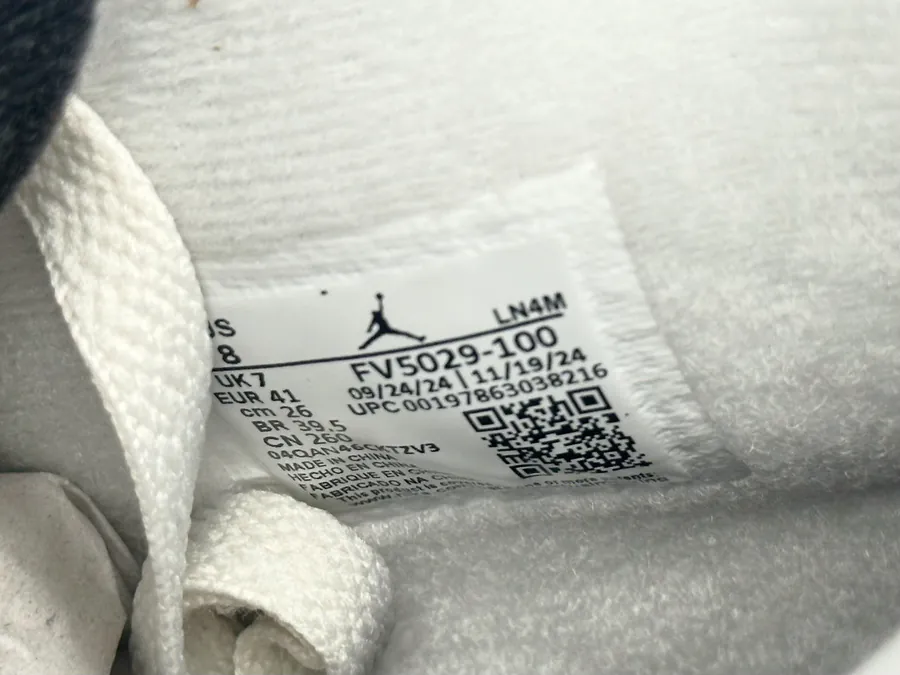 Jordan Air Jordan 4 OG White Cement