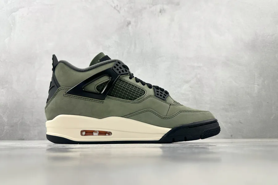UNDEFEATED x Jordan Air Jordan 4 Olive