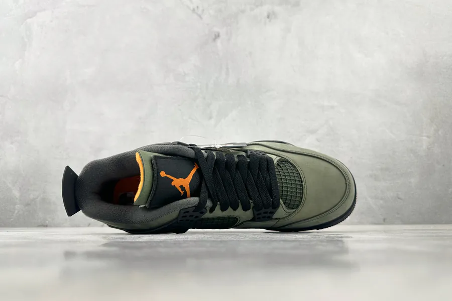 UNDEFEATED x Jordan Air Jordan 4 Olive