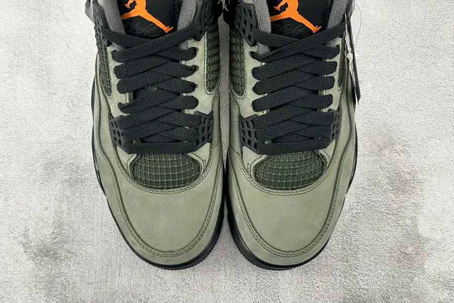 UNDEFEATED x Jordan Air Jordan 4 Olive