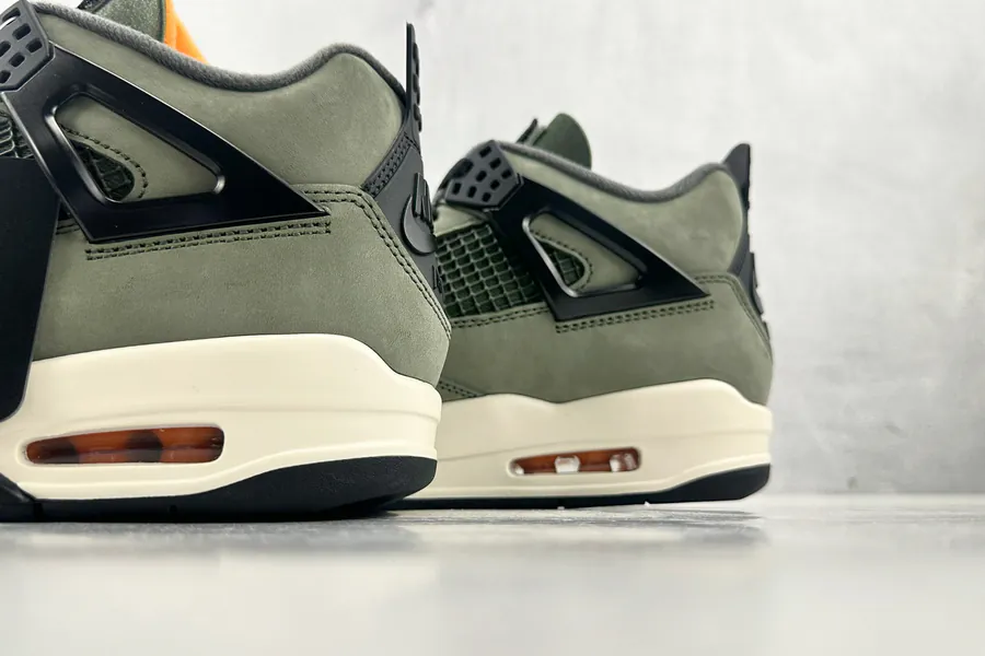 UNDEFEATED x Jordan Air Jordan 4 Olive