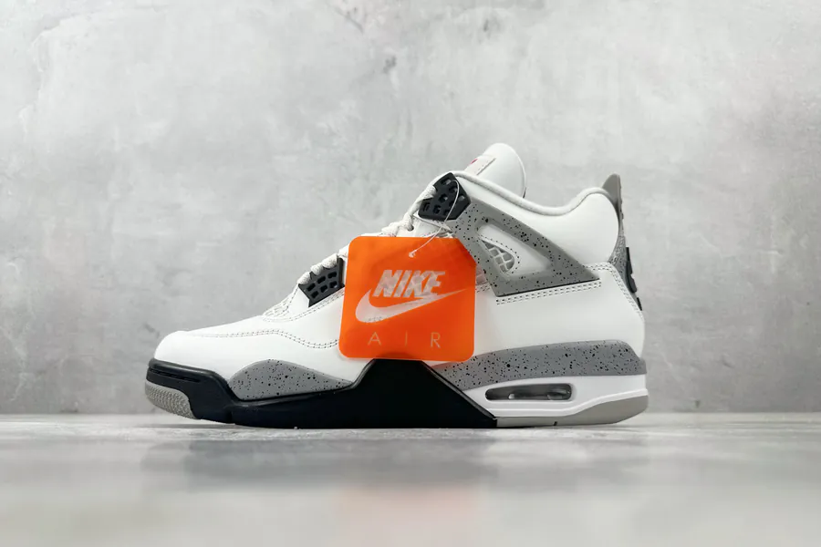 Jordan Air Jordan 4 OG White Cement