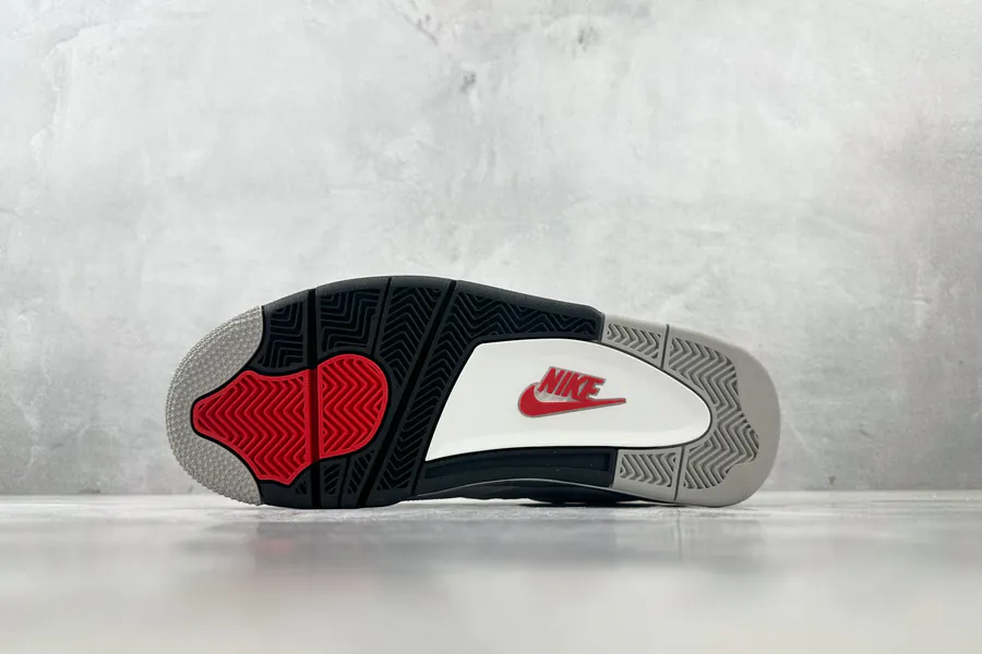 Jordan Air Jordan 4 OG White Cement