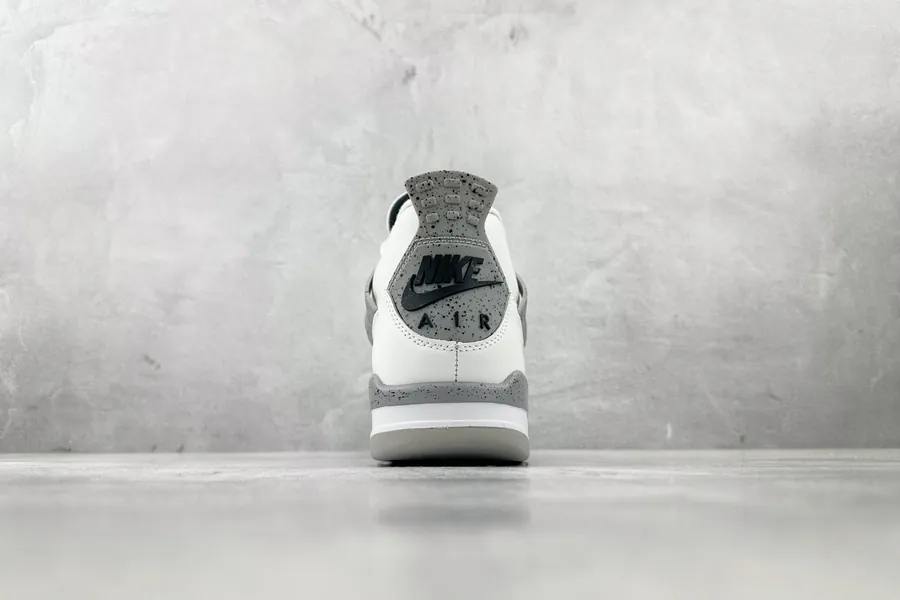 Jordan Air Jordan 4 OG White Cement