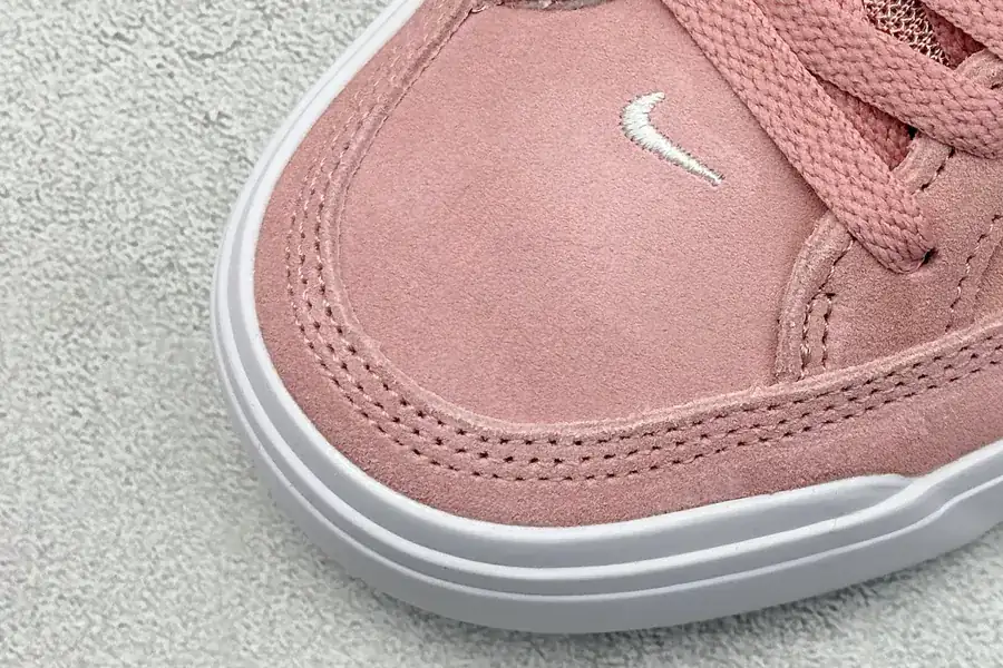 Nike SB Zoom Pogo Plus Bucket Bag