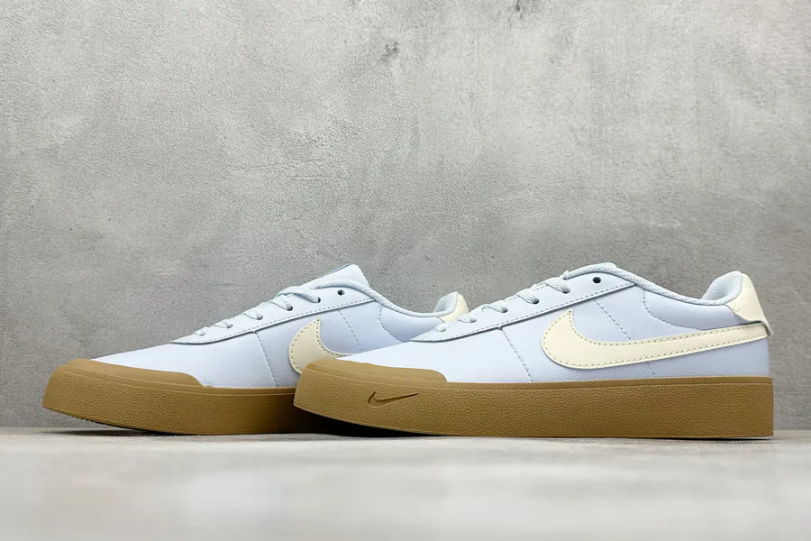 Nike Court SHOT Low Top Sneaker