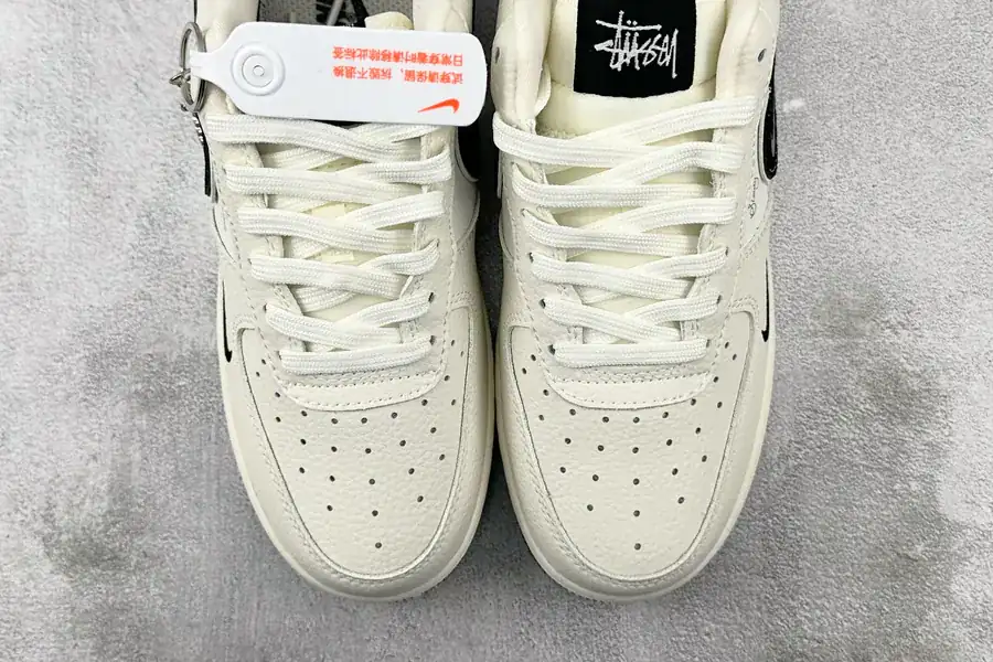 Nike Air Force 107 Stussy Collaboration