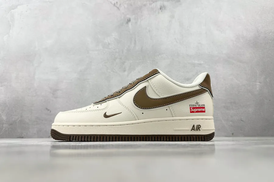 Nike Air Force 107 Supreme Collaboration