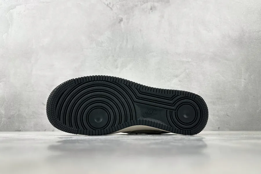 Nike Air Force 107 Supreme Collaboration