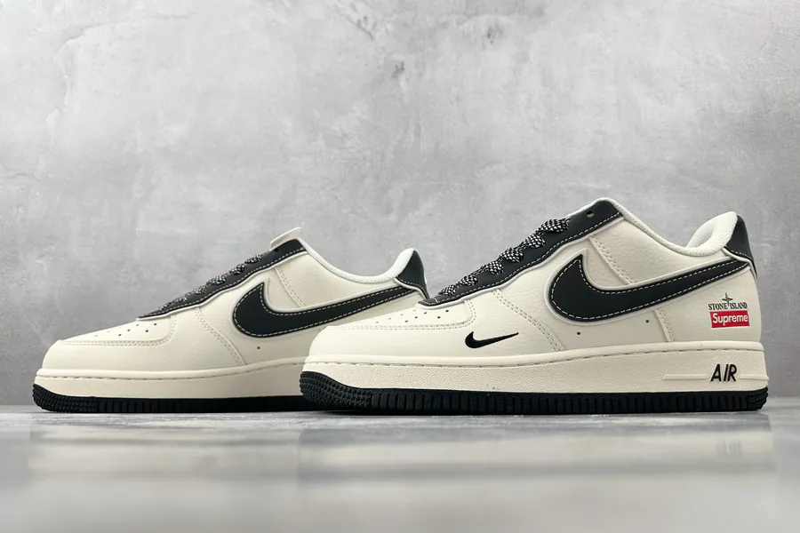 Nike Air Force 107 Supreme Collaboration