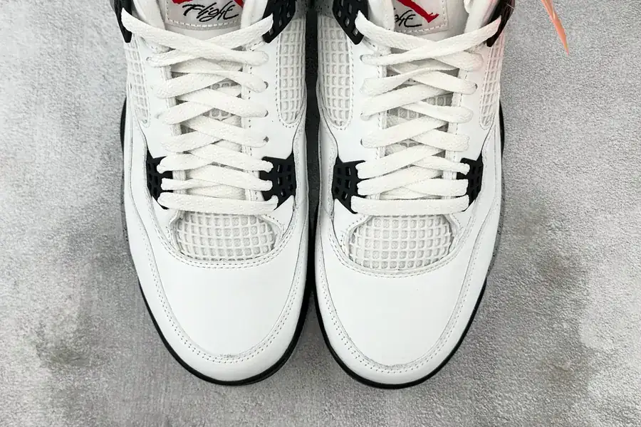 Air Jordan 4 Retro White Cement