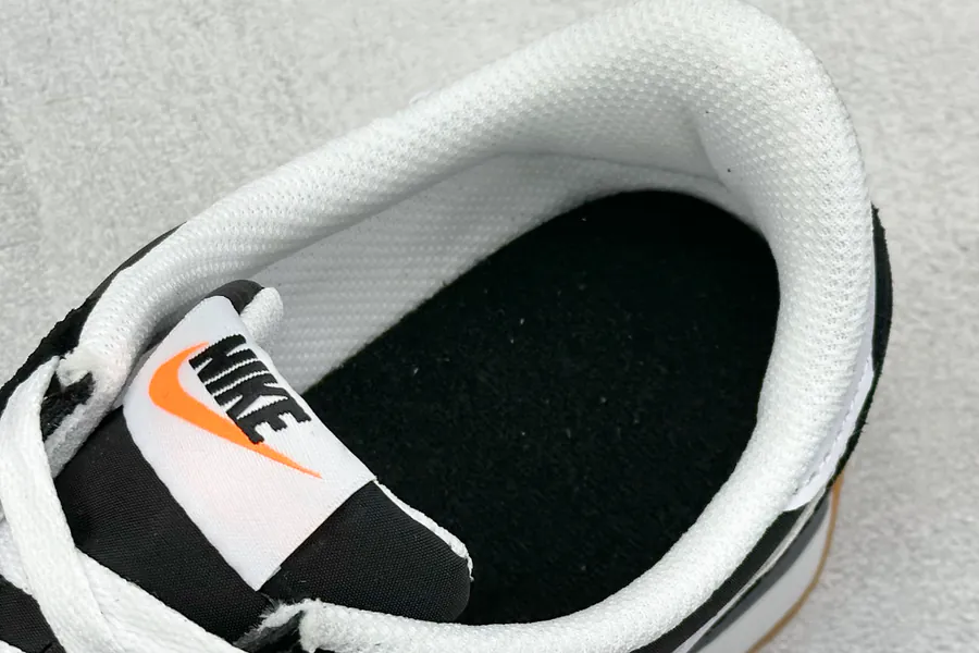 Nike Classic Cortez Leather Vintage Style