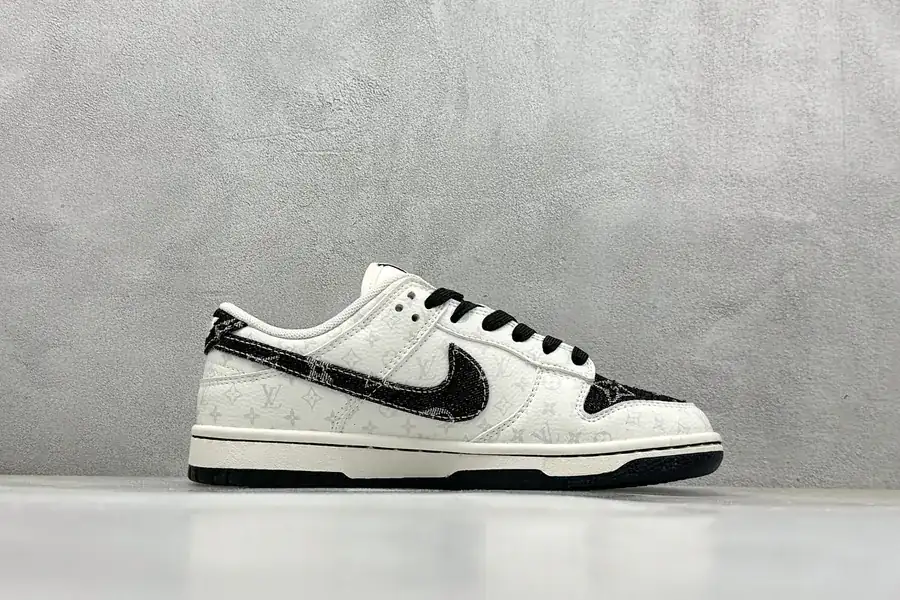 SC Version Nike SB Dunk Low LV Collaboration Black Denim Low Top Sneaker