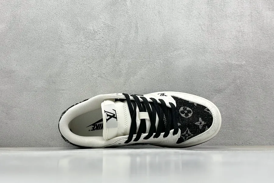 SC Version Nike SB Dunk Low LV Collaboration Black Denim Low Top Sneaker