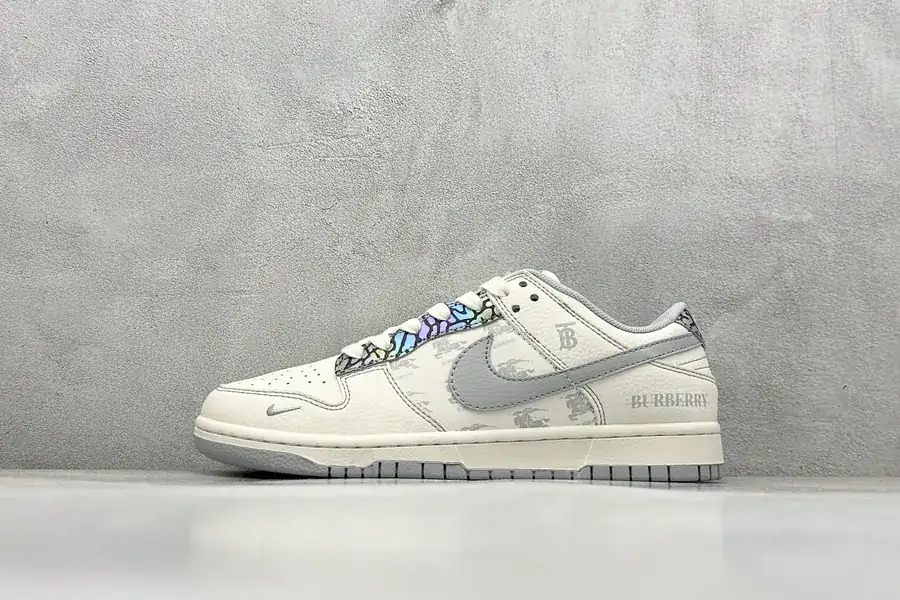 Nike SB Dunk Low x BURBERRY White Grey Small Chevron