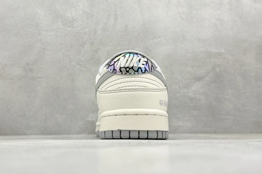 Nike SB Dunk Low x BURBERRY White Grey Small Chevron