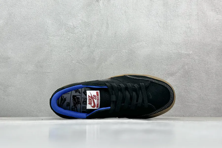 Nike SB Zoom Pogo Plus Vintage Style Low Top Sneaker