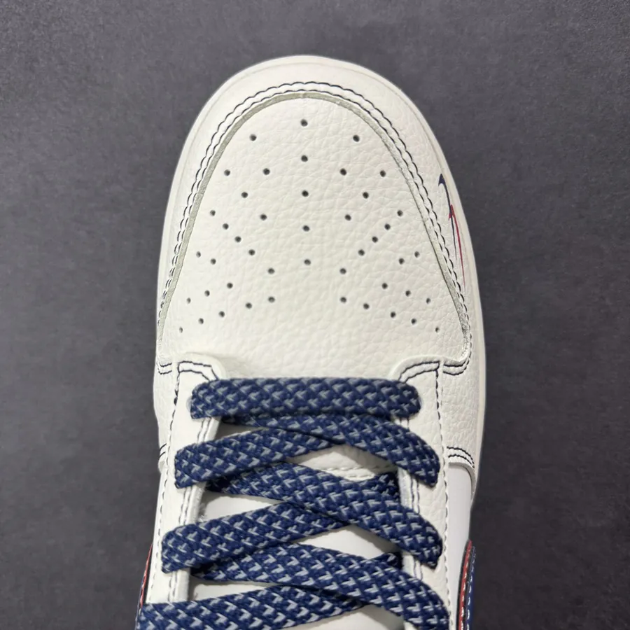 Nike SB Dunk Low x Gucci Collaboration Red Blue Double Swoosh Sneaker