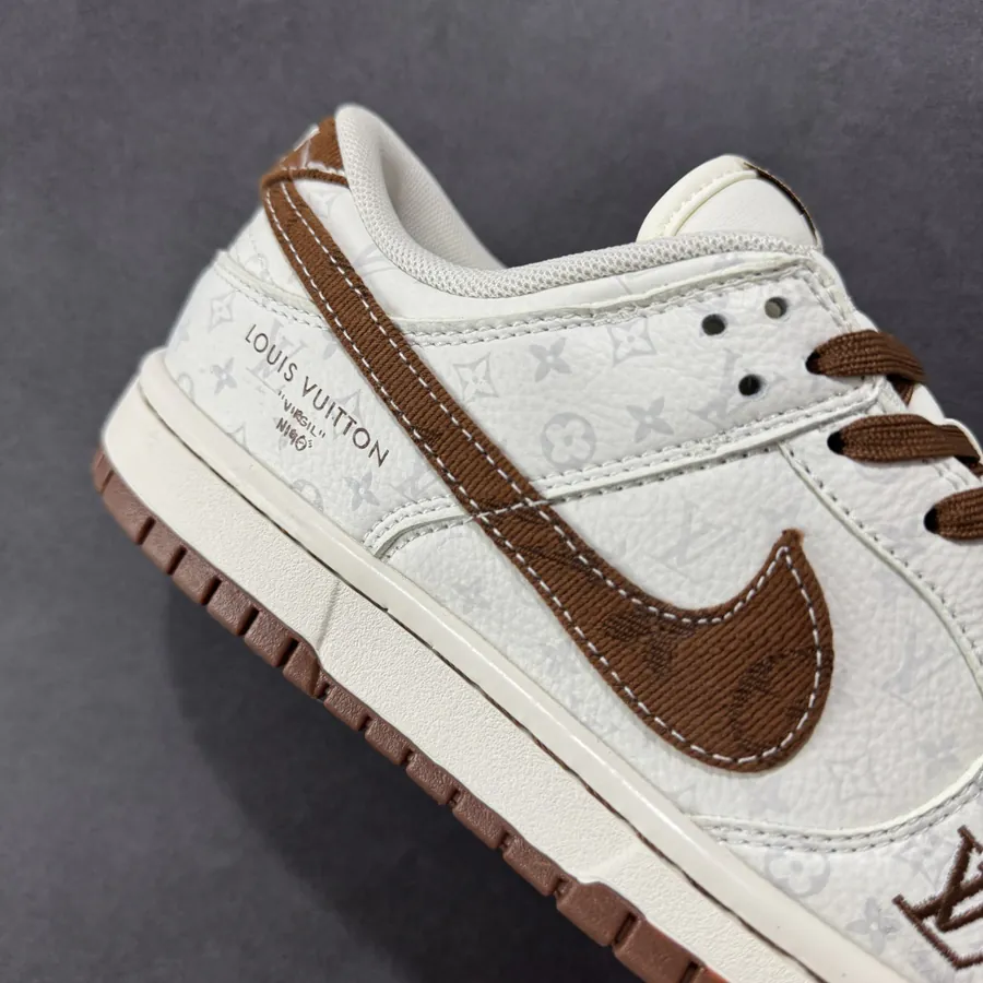 Nike SB Dunk Low LV Collaboration Coffee Calfskin