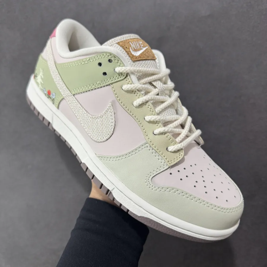 Nike Dunk Low Mushroom Green Pink