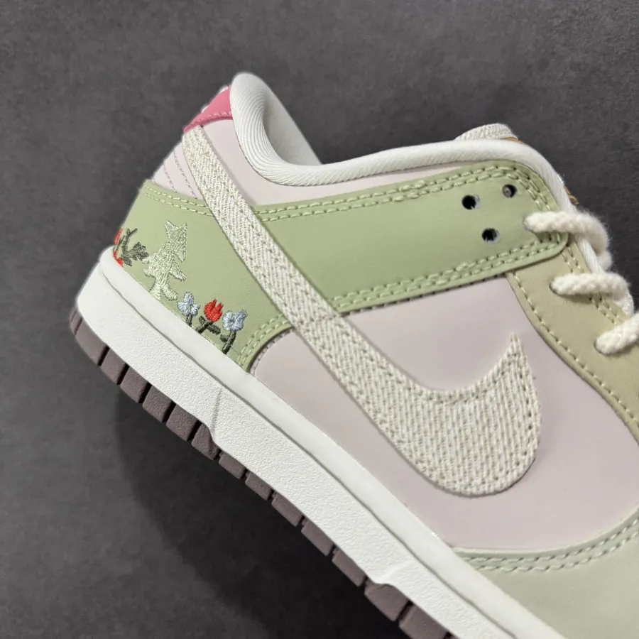 Nike Dunk Low Mushroom Green Pink