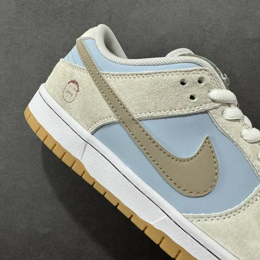 Nike Dunk SB Low Ice Peach Boy Low Sneaker