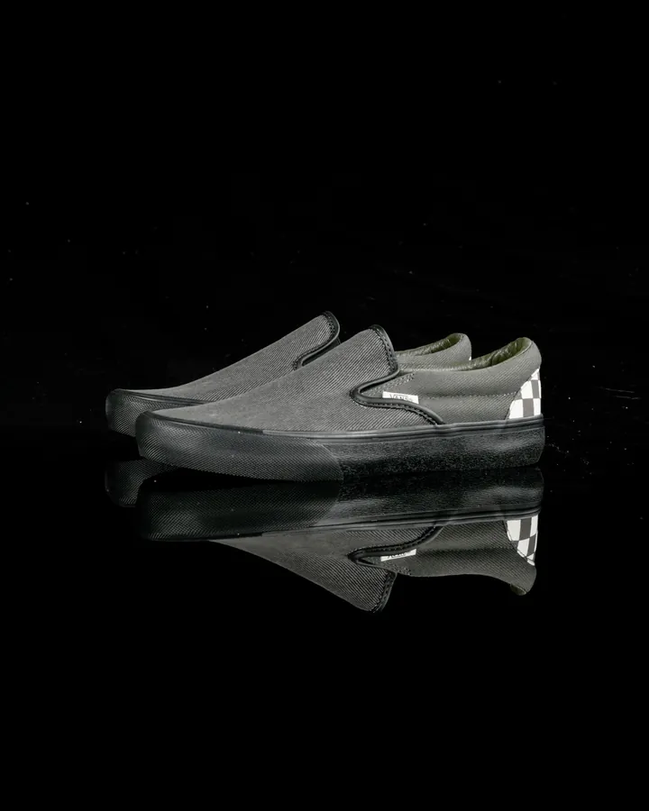 Vainl Archive x Vans Slip On