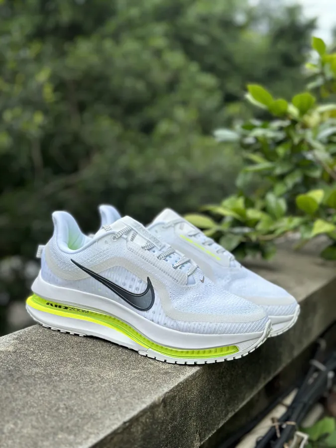 NIKE Pegasus Premium Running Shoes White Green