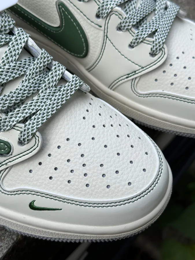 Air Jordan 1 Low OG AJ1 Reverse Swoosh Basketball Sneakers