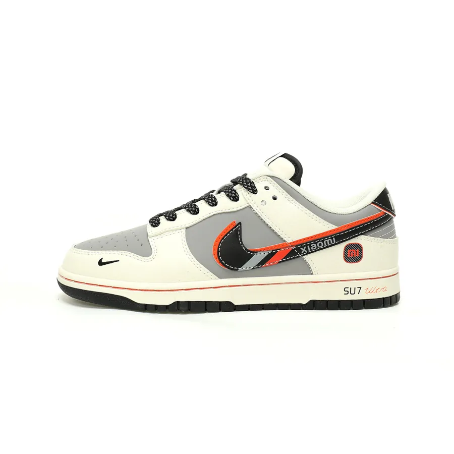 Nike SB Dunk Low SU7 Ultra Collaboration Low Top Sneaker