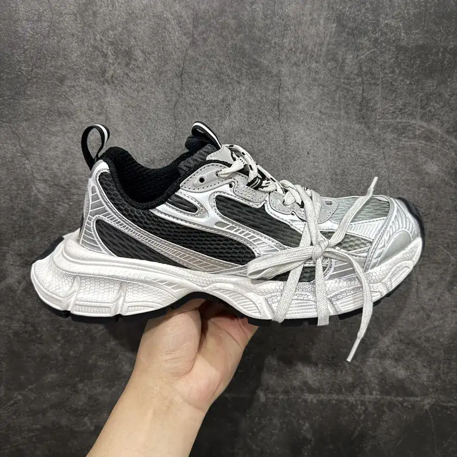 BALENCIAGA 3XL Sneakers Parisian Heritage
