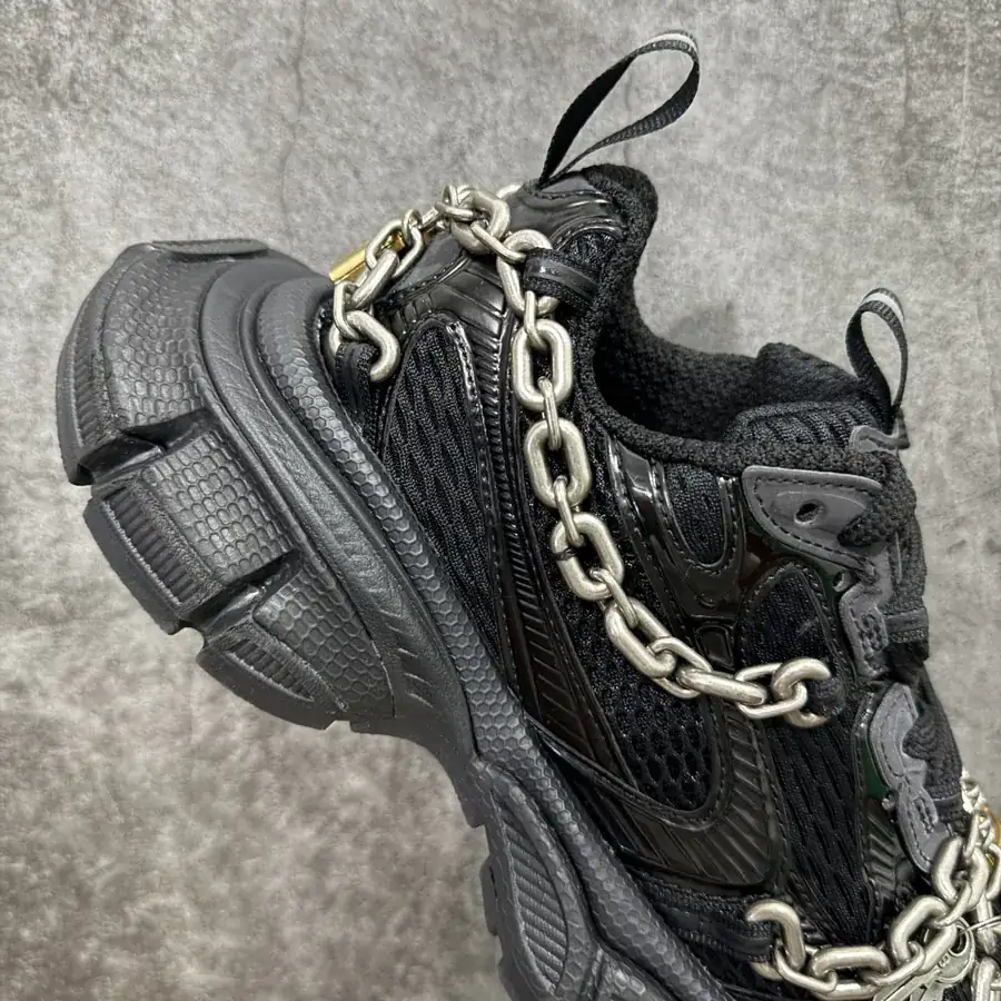 BALENCIAGA 3XL Sneakers Parisian Vintage Style