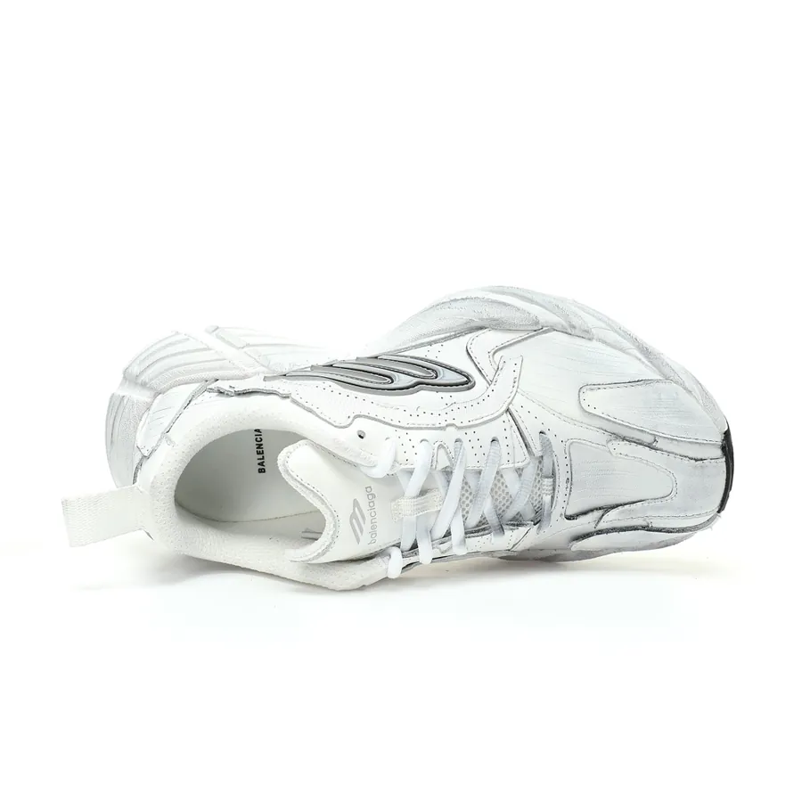 BALENCIAGA Monday Sneaker Vintage Style, Daily Commute