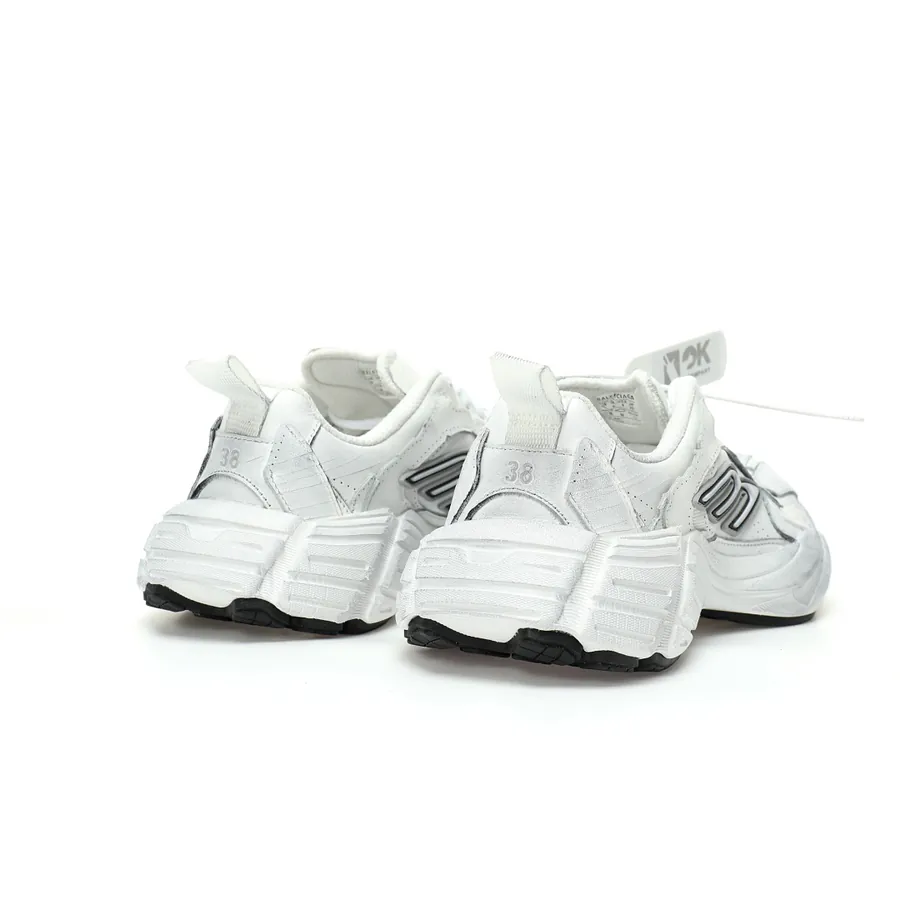 BALENCIAGA Monday Sneaker Vintage Style, Daily Commute