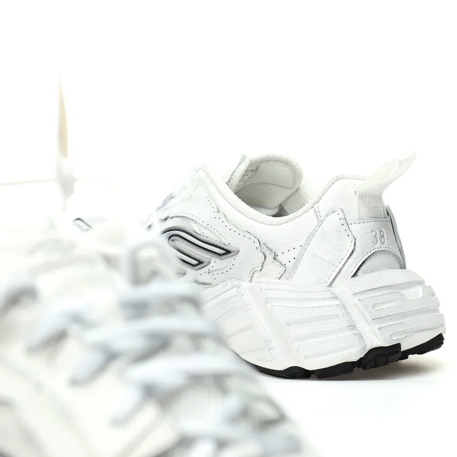 BALENCIAGA Monday Sneaker Vintage Style, White Black Distressed