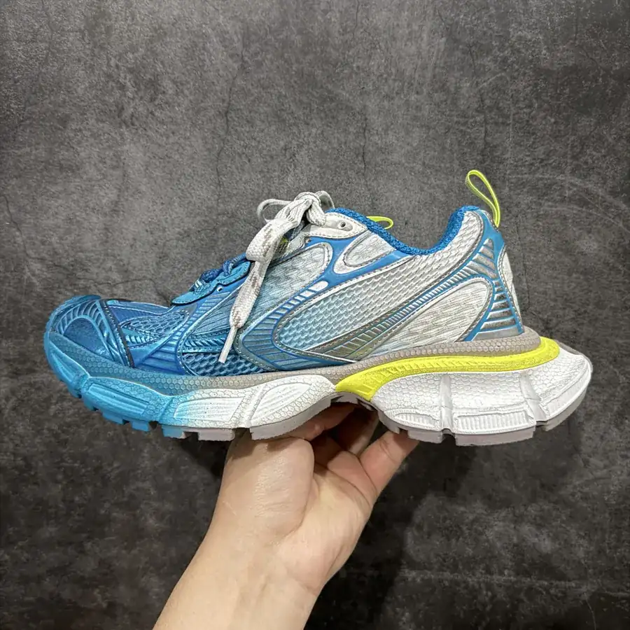 BALENCIAGA 3XL Sneakers Vintage Style