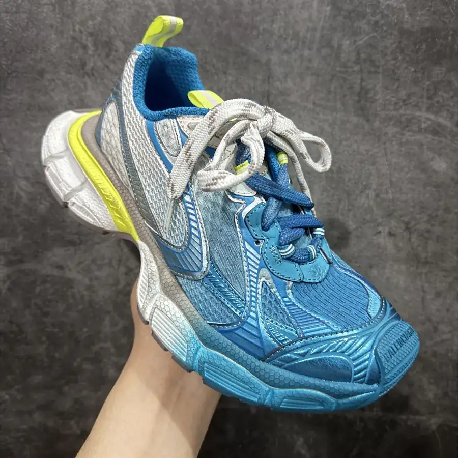 BALENCIAGA 3XL Sneakers Vintage Style