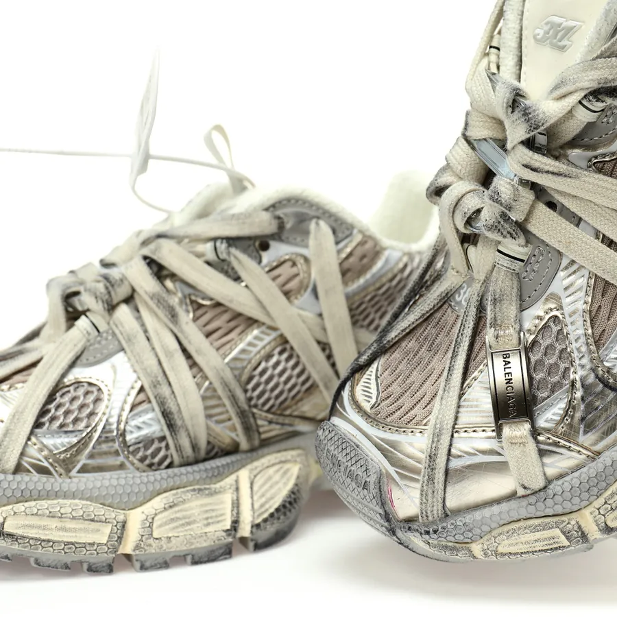 Balenciaga 3XL Sneakers Vintage Style, Retro Design, Meticulous Handcraft