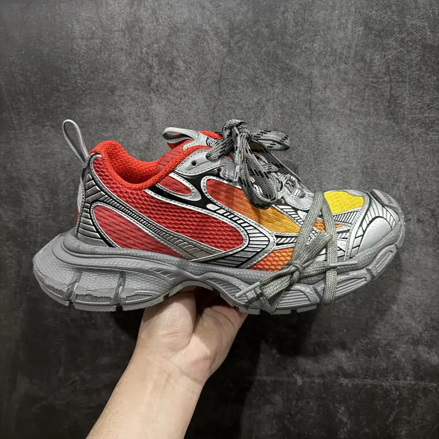 BALENCIAGA 3XL Sneakers
