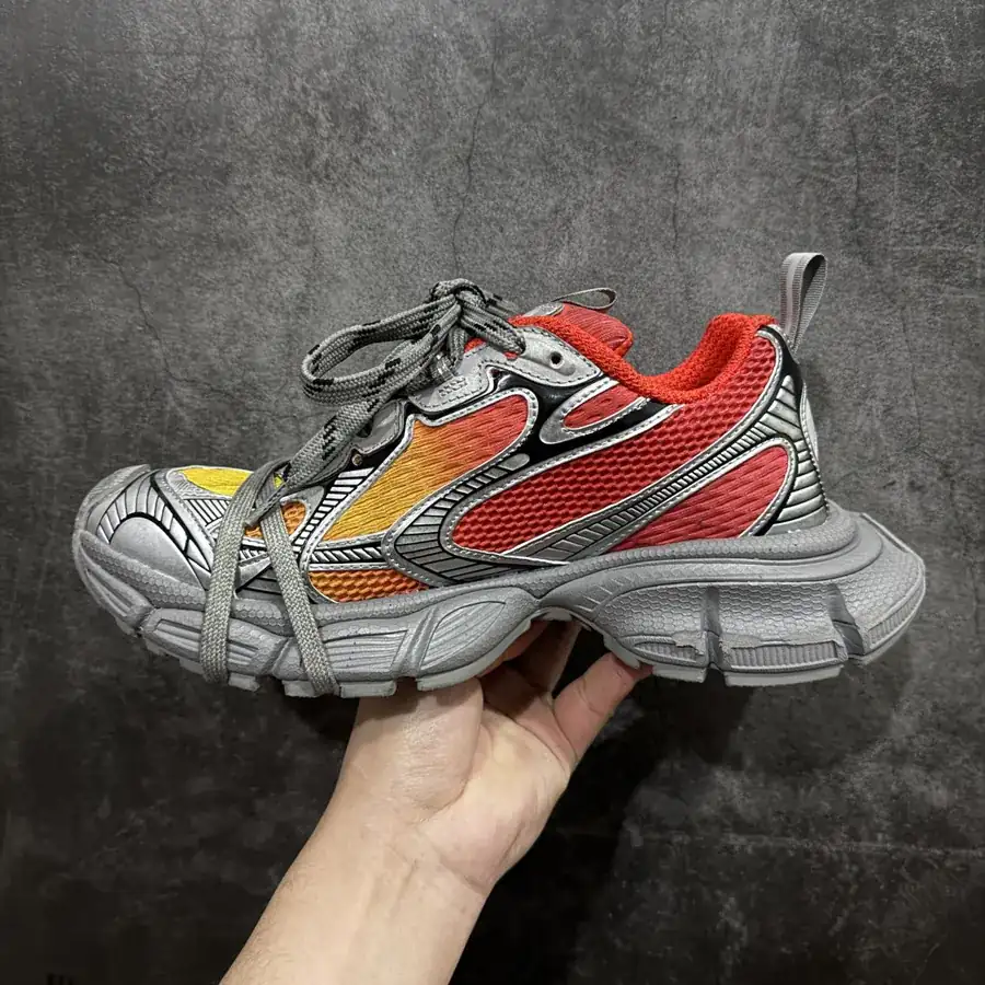 BALENCIAGA 3XL Sneakers
